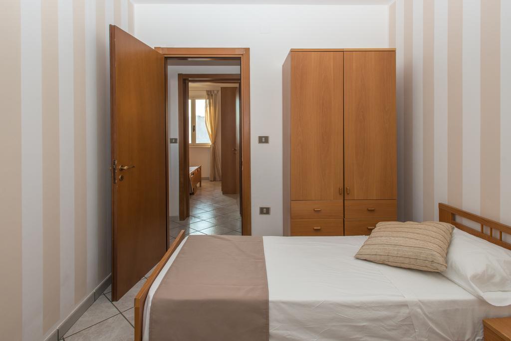 טורה סן ג'ובאני אוג'נטו Blu Side Hotel & Residence מראה חיצוני תמונה