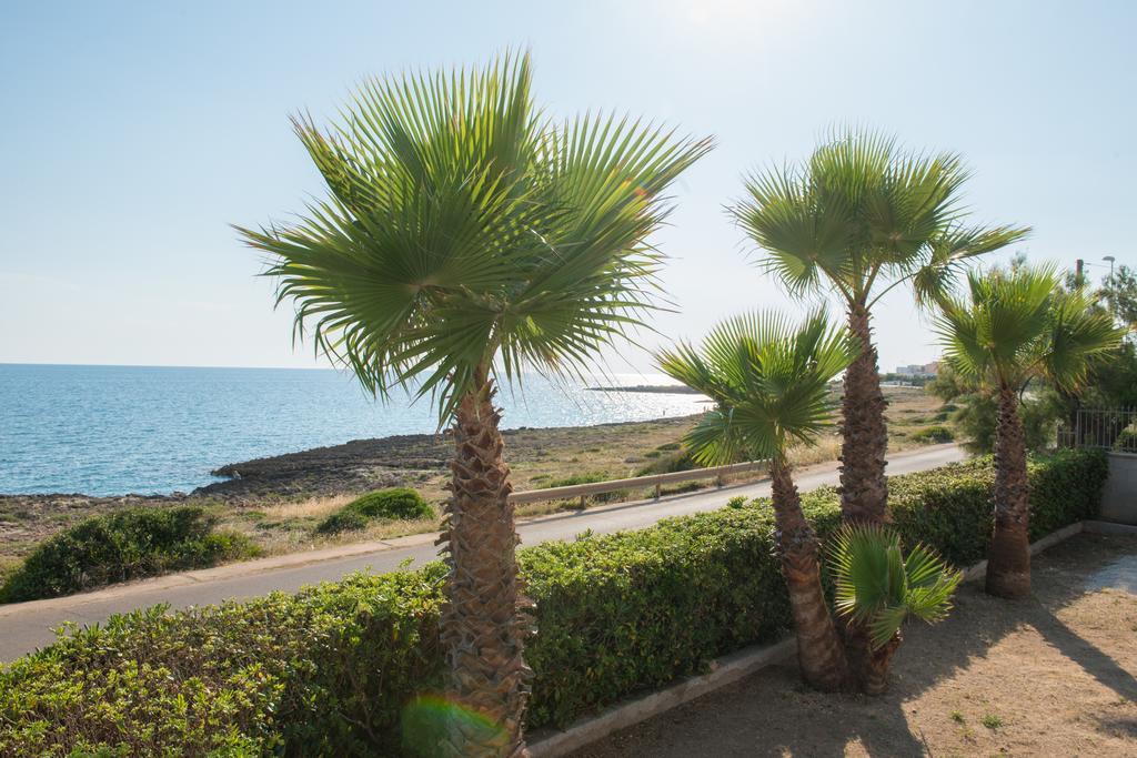 טורה סן ג'ובאני אוג'נטו Blu Side Hotel & Residence מראה חיצוני תמונה