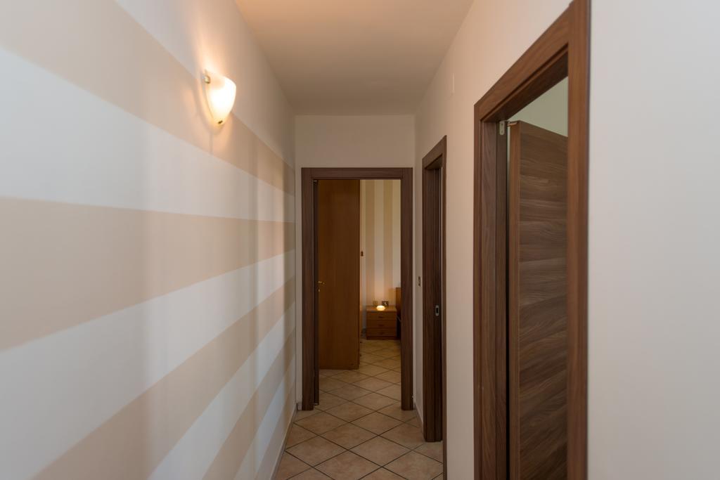 טורה סן ג'ובאני אוג'נטו Blu Side Hotel & Residence מראה חיצוני תמונה