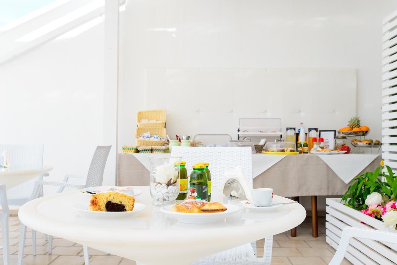טורה סן ג'ובאני אוג'נטו Blu Side Hotel & Residence מראה חיצוני תמונה